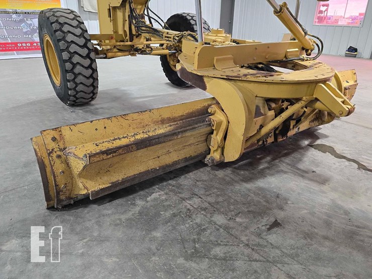 2006-caterpillar-140h-image-12