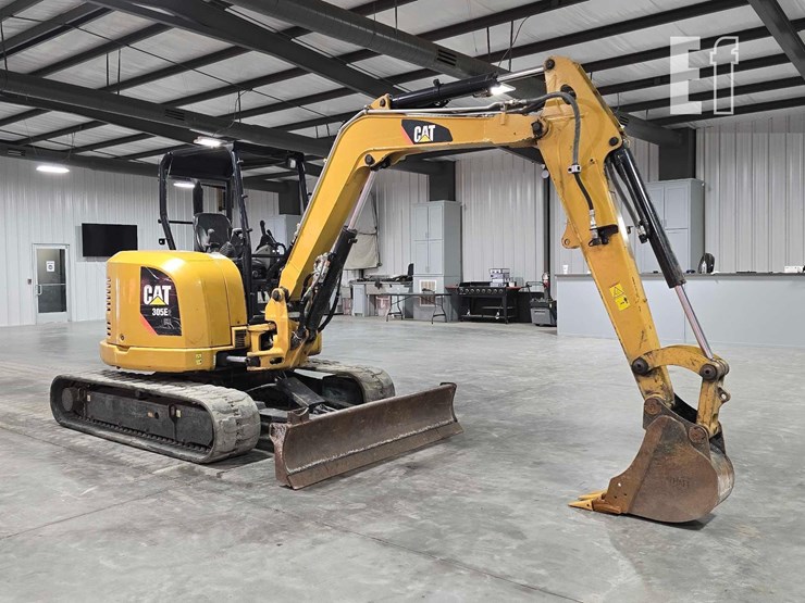 2019-caterpillar-305e2-cr-image-2