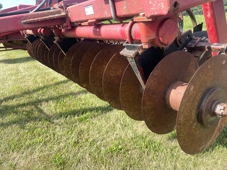 #1032-•-(9)-shank-subsoiler-image-11
