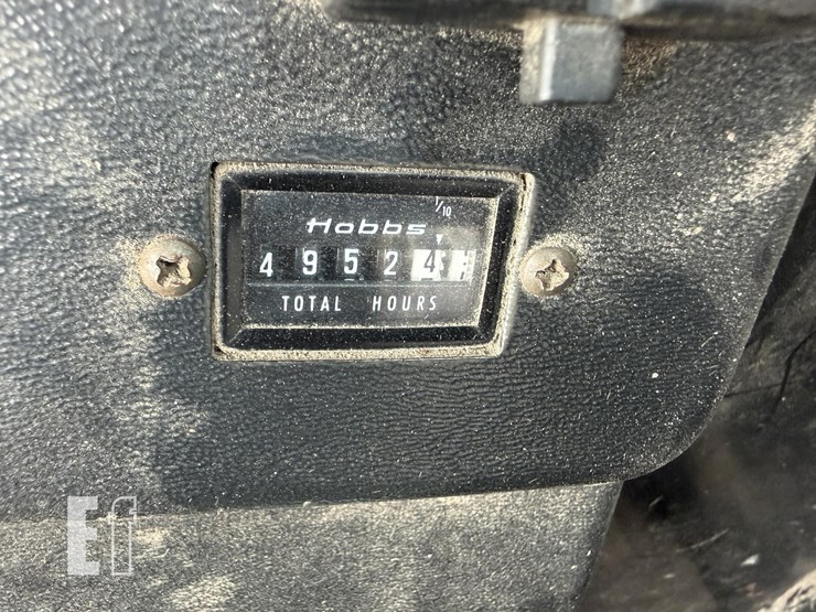 1985-john-deere-7720-titan-ii-image-14