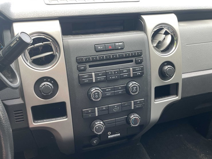 2011-ford-f150-xlt-image-47
