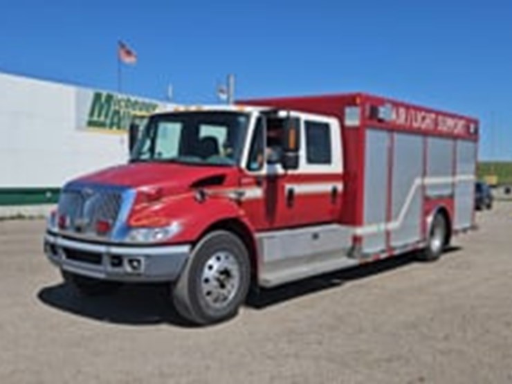 2004-international-durastar-4400-image-5