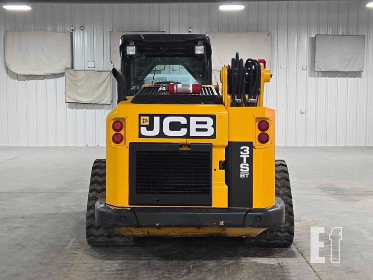 2022-jcb-3ts-8t-image-8