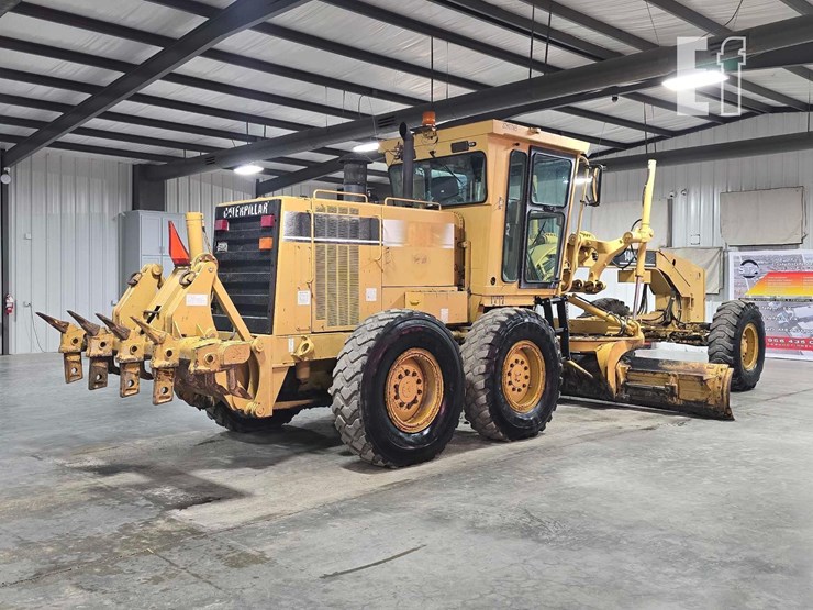 2001-caterpillar-140h-image-3