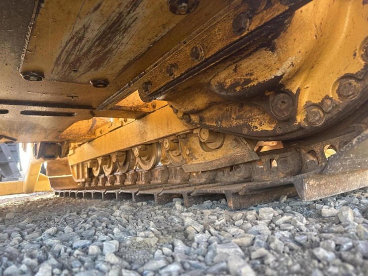 2014-deere-450j-image-50