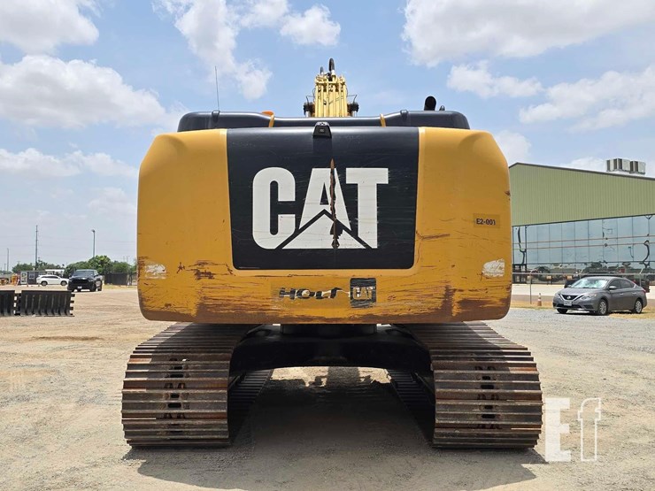 2017-caterpillar-323fl-image-8