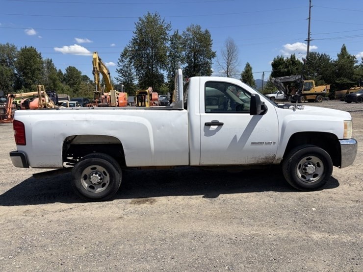 2007-chevrolet-silverado-2500-image-3