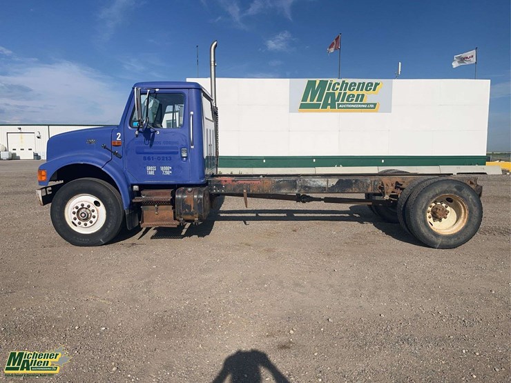international-4700-image-2