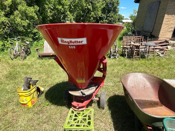 #3307-•-king-kutter-500-spreader-image-1