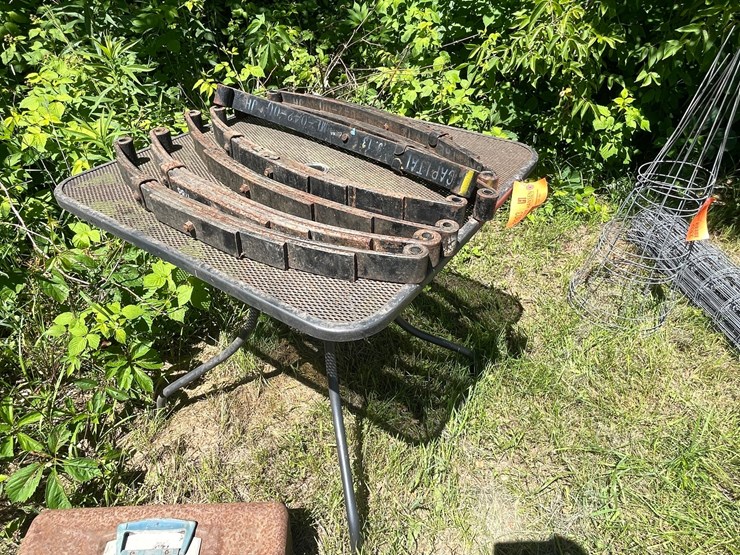 #3303-•-metal-table-and-(7)-trailer-springs-image-3