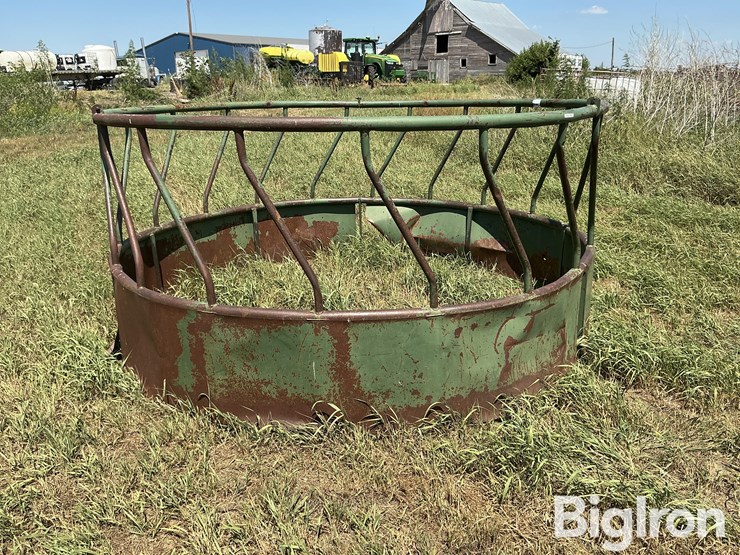 round-bale-feeder-image-2