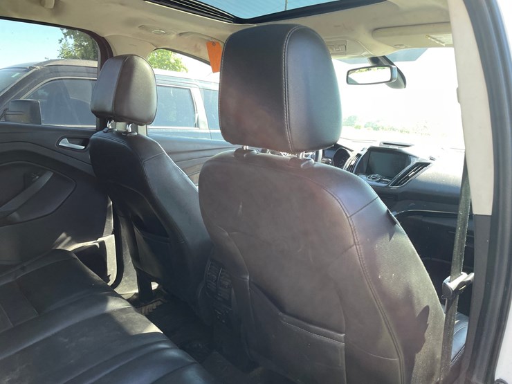 2014-ford-escape-titanium-image-61