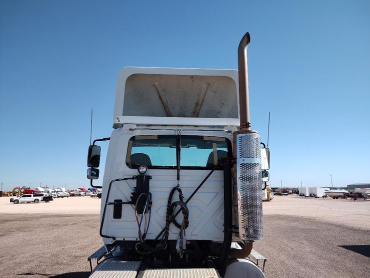 2012-international-prostar-image-18