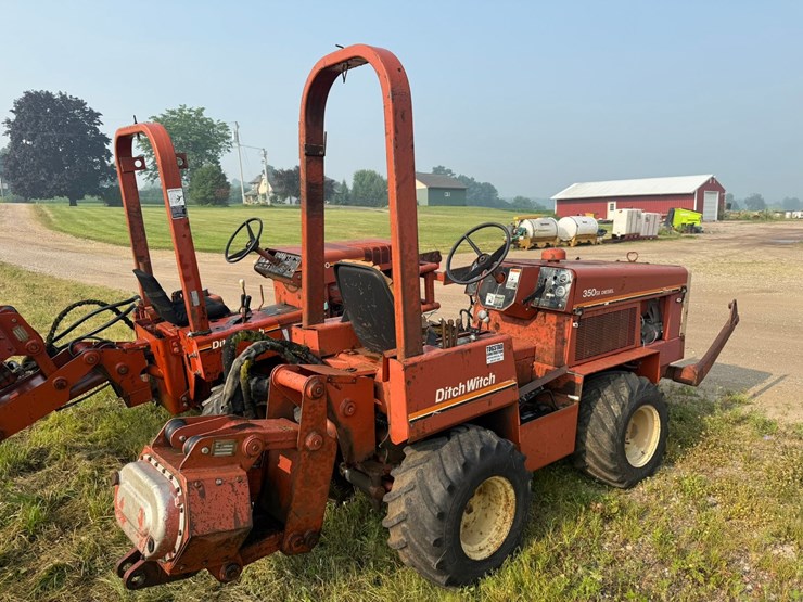 ditch-witch-350sx-image-5