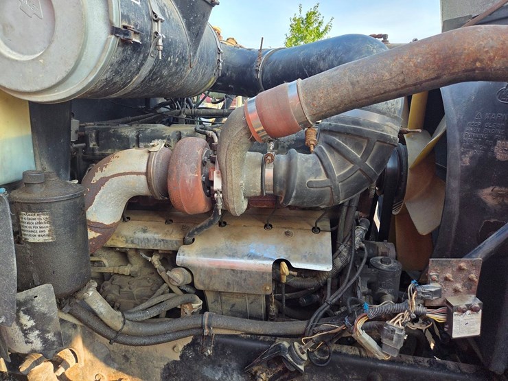 1999-mack-ch613-image-36