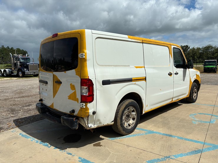 2019-nissan-nv2500-image-4