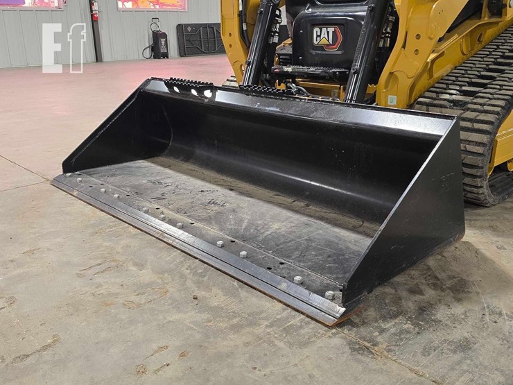 2025-caterpillar-255-image-9