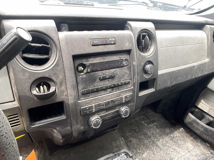 2014-ford-f150-xl-image-49
