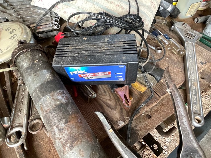 #2297-•-contents-of-workbench-image-9