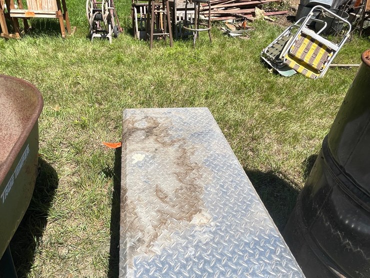 #3309-•-6'-duracraft-diamond-plate-truck-box-image-7