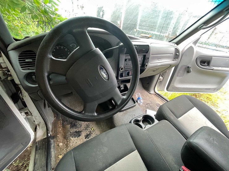 2011-ford-ranger-image-16