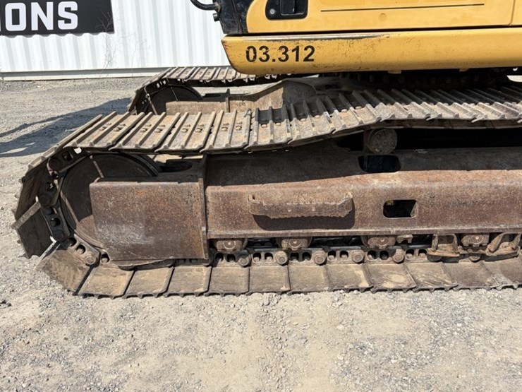 2004-caterpillar-312-image-20