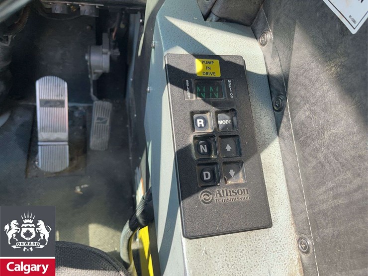 2008-pierce-arrow-xt-image-20