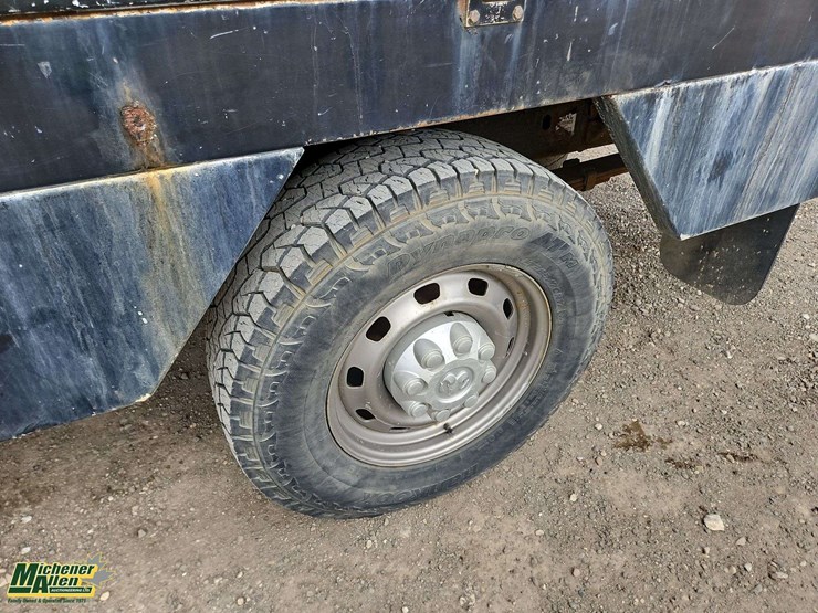 2004-dodge-ram-2500-image-12