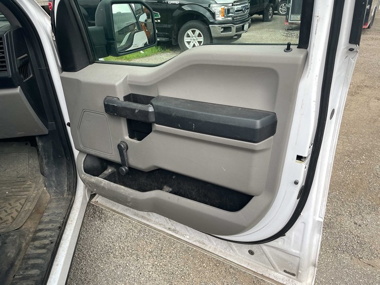 2016-ford-f150-image-55