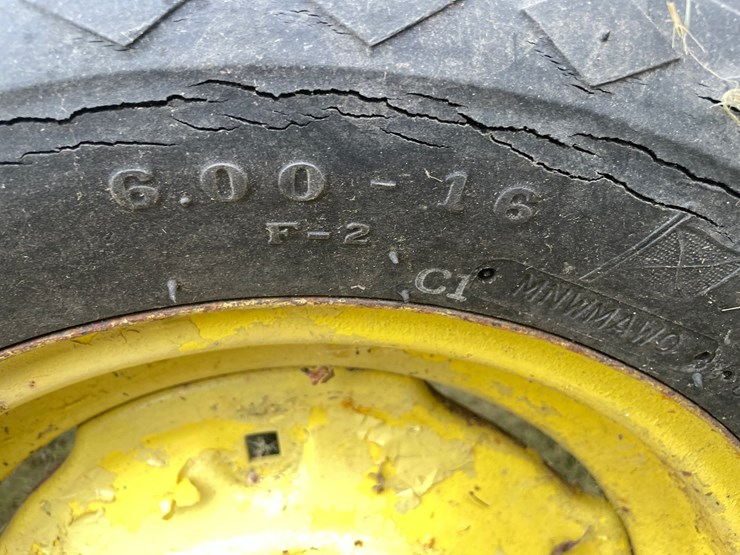 john-deere-420-image-23