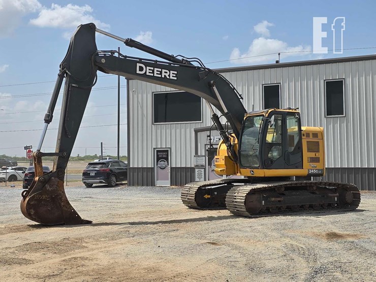 2018-deere-245g-lc-image-1
