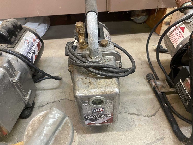 #4076-•-(3)-electric-compressor-pumps-image-5
