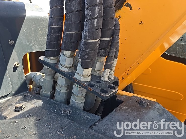 hyundai-hx235-lcr-image-30