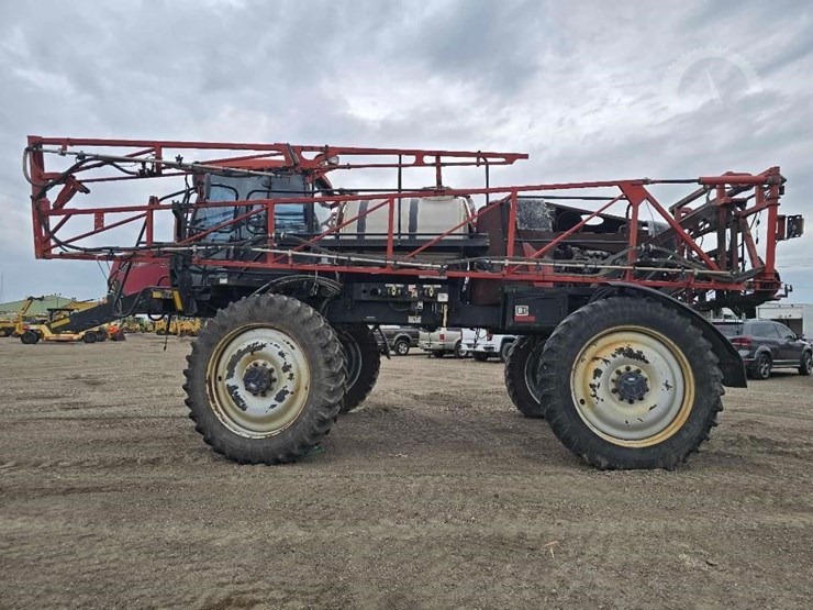 2013-case-ih-patriot-3230-image-5