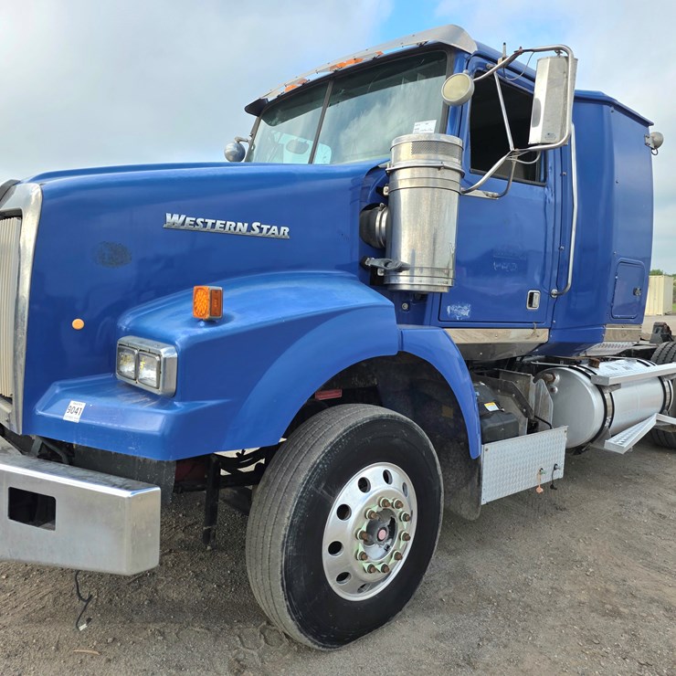 2012 WESTERN STAR 4900SB