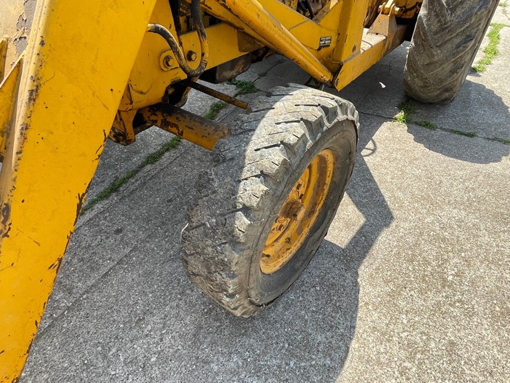 john-deere-440-image-14