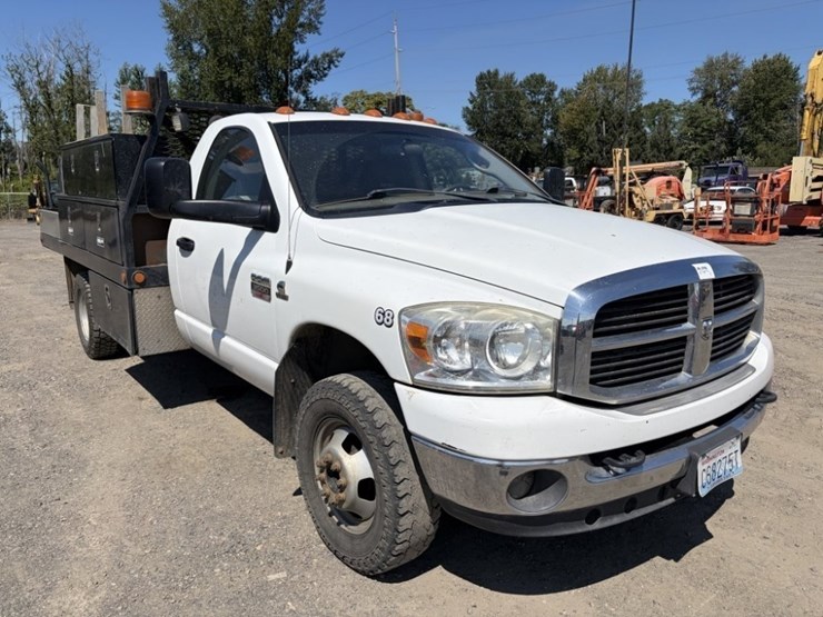 2008-dodge-ram-3500-image-2