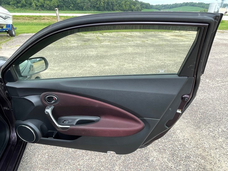 #1013-•-2013-honda-cr-z-hybrid-(no-title,-for-parts)-image-35
