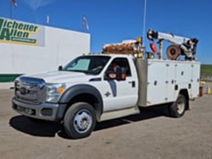 2013-ford-f550-image-5