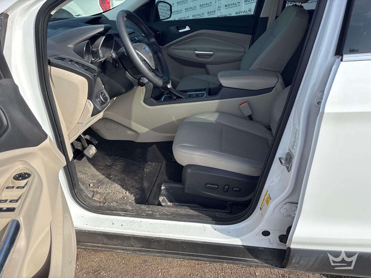2017-ford-escape-image-12