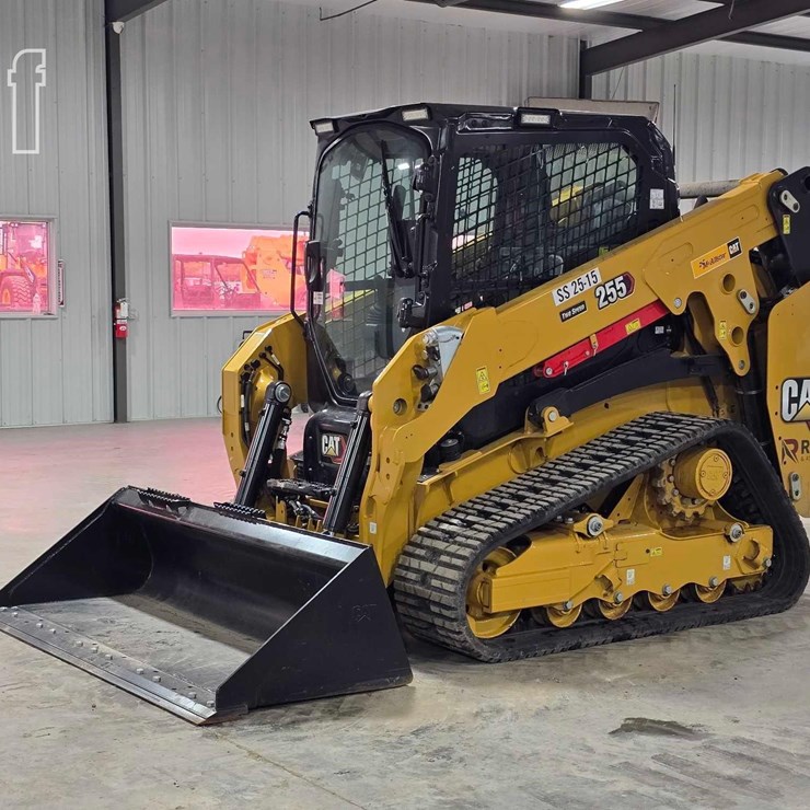 2025 CATERPILLAR 255