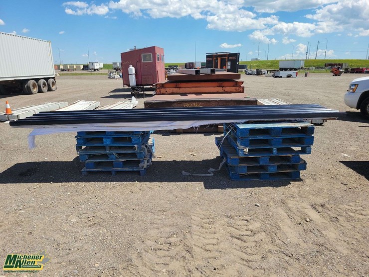 black-metal-siding-16ft-50pcs-approximately-image-1