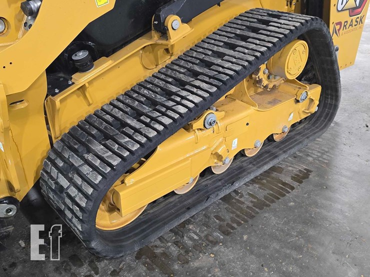 2025-caterpillar-255-image-29