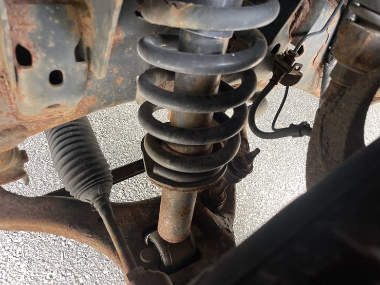 2014-ford-f150-xl-image-60