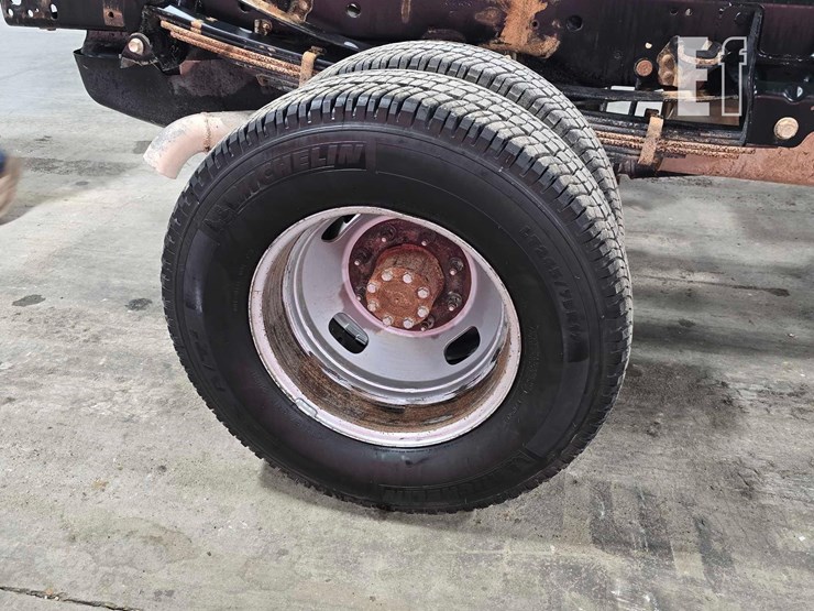 2019-ford-f350-image-19