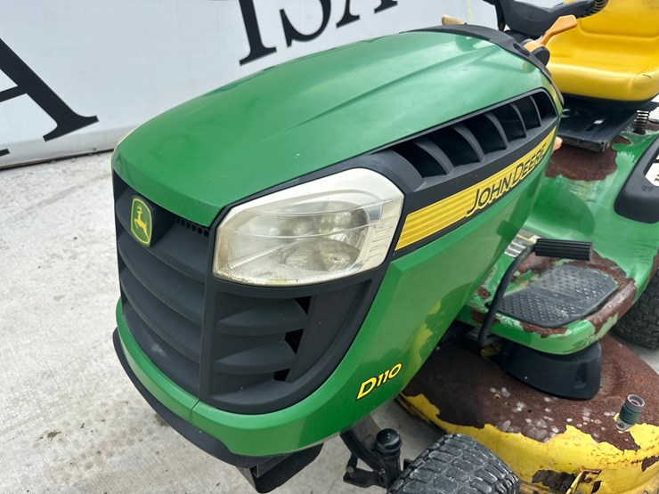 john-deere-d110-image-9
