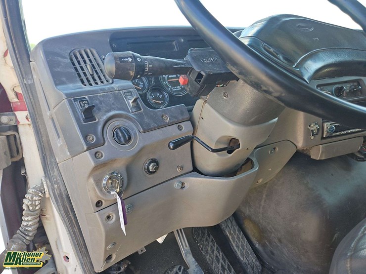 2000-sterling-lt9511-image-27