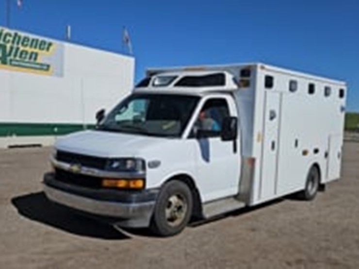 2017-chevrolet-express-s/a-ambulance-image-5