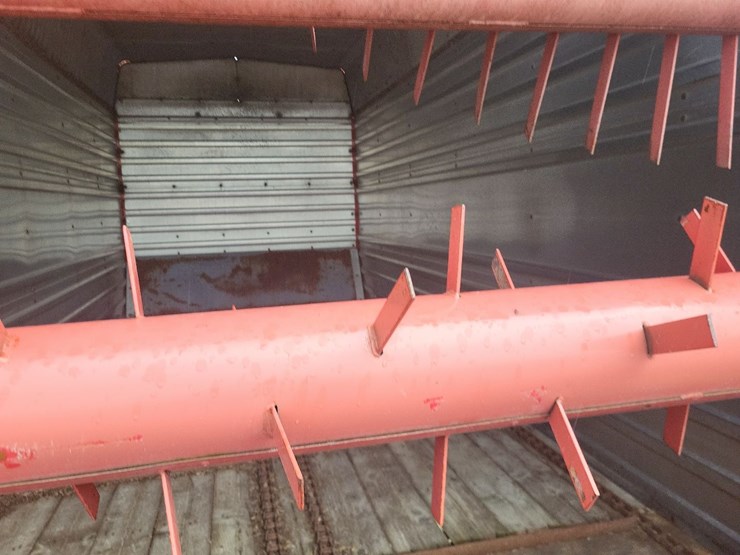 gehl-970-silage-wagon-w/gehl-tandem-axle-running-gear-image-53
