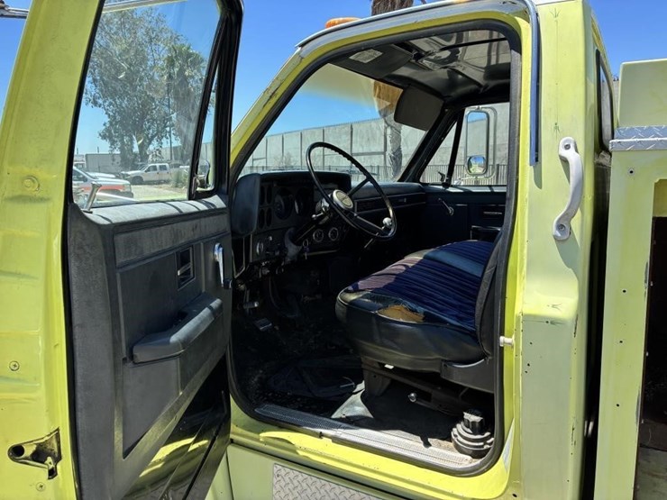 1983-gmc-c6000-firetruck-image-13